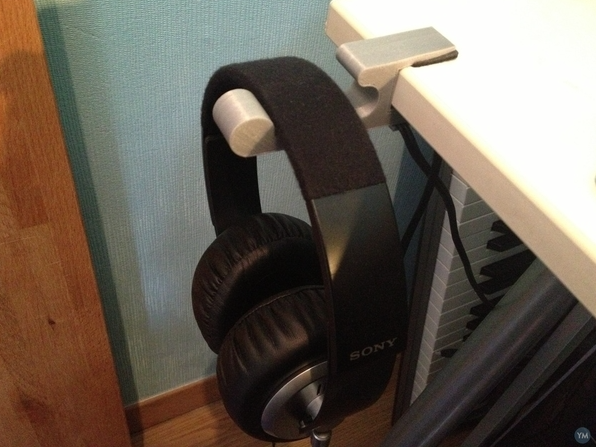 3D printed Headphone Holder