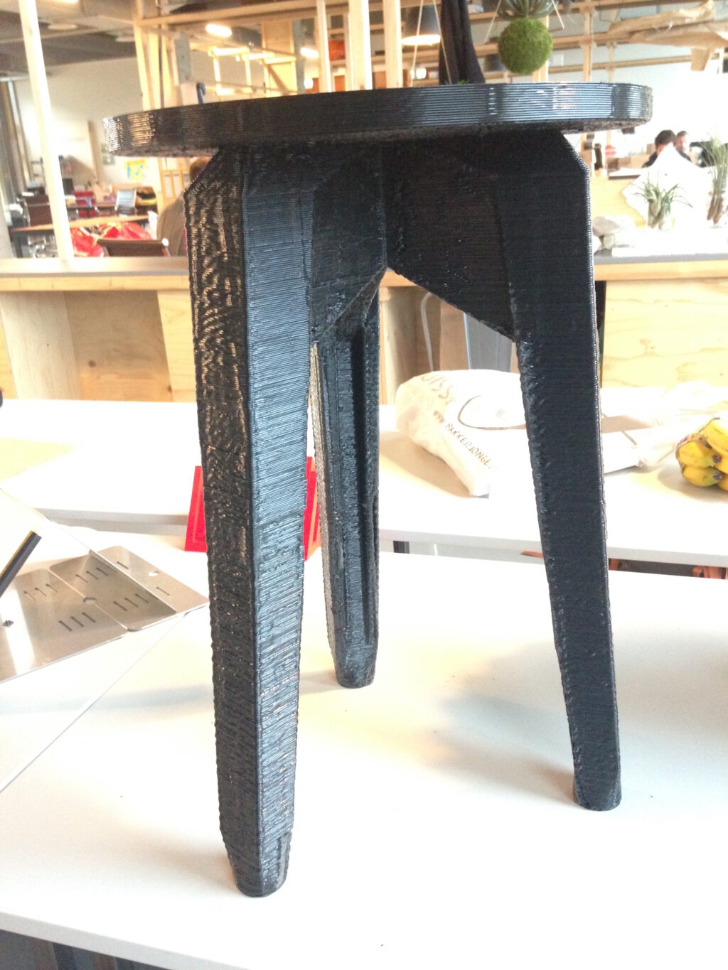 3D Printed chair made with DeltaWASP 3MT, design by Polimeer