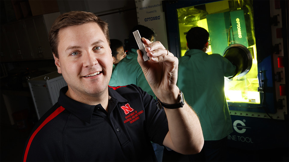 UNL Professor Prints Dissolvable Medical Implants