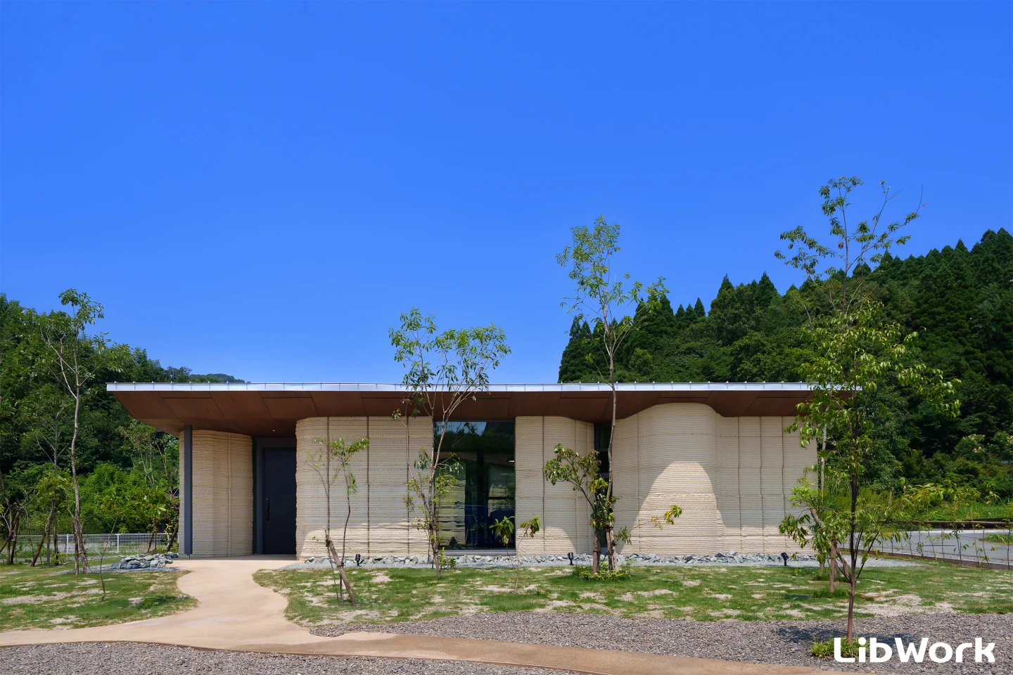 Japanese Firm 3D Prints Home Utilizing Soil-Based mostly Supplies Japanese Firm 3D Prints Home Utilizing Soil-Based mostly Supplies