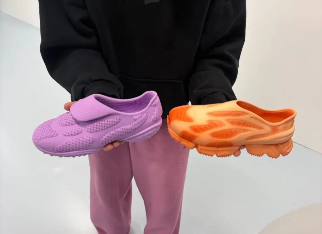 Earth Bender sneaker