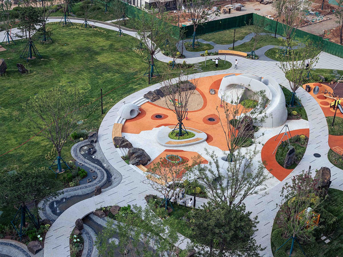 Chinese Design Firm Uses 3D Concrete Printing for Community Playground in Shandong Province