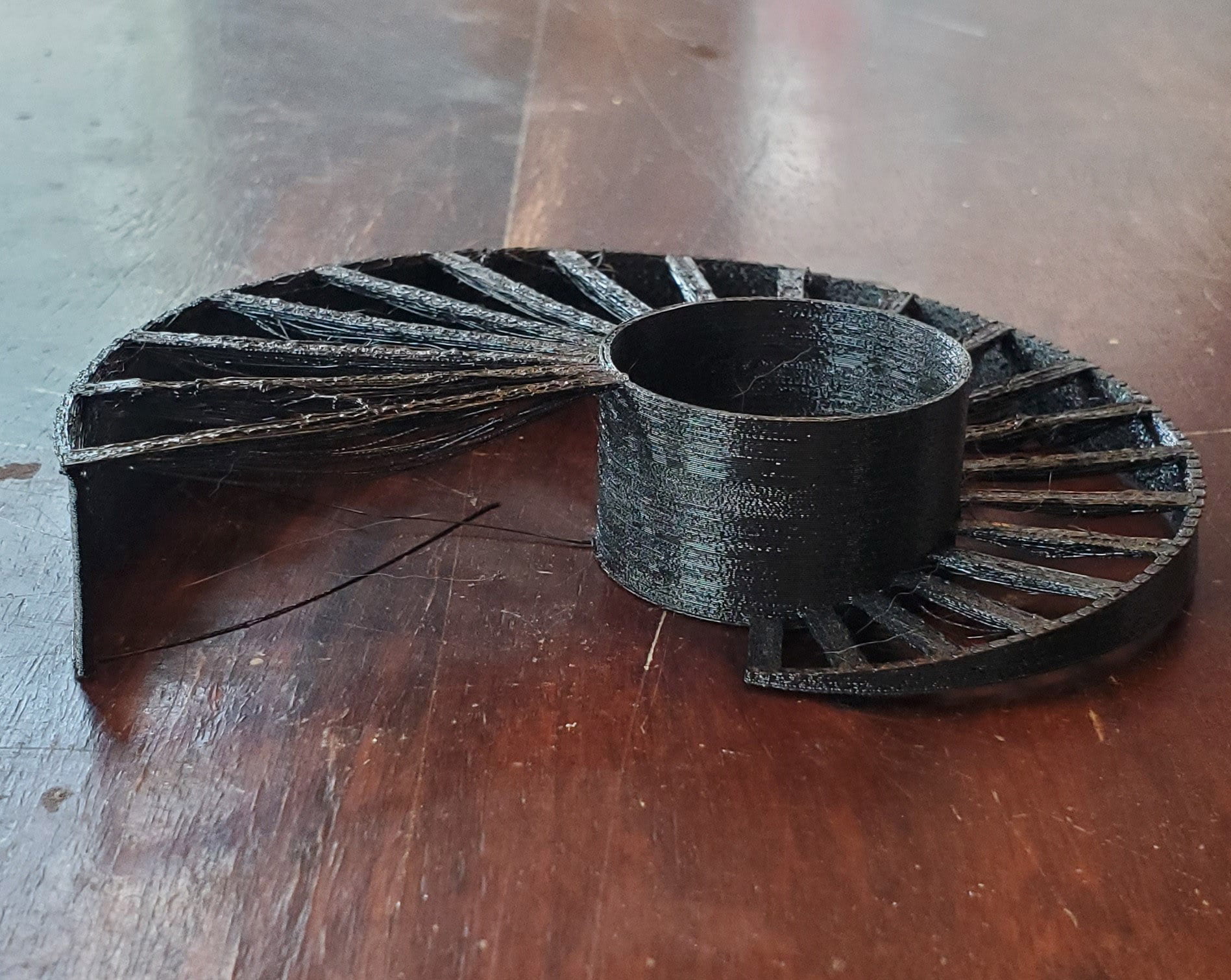 Smooth TPU filament flow test tower by gubutek