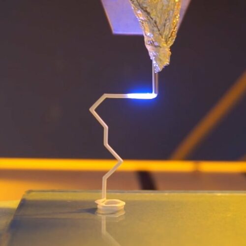 Researchers Print Ceramics in Mid-air
