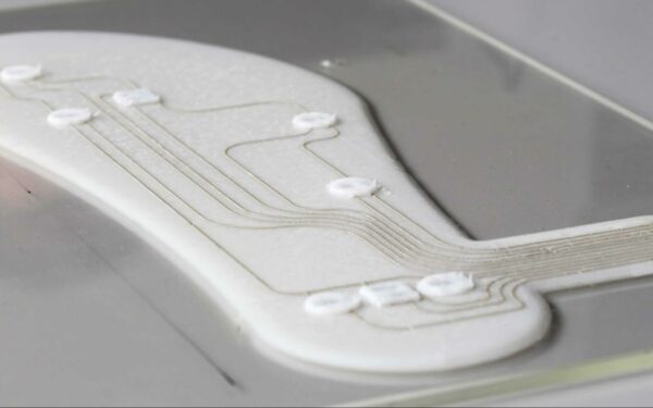 3D Printed Insoles with Integrated Sensors Enhance Athlete Performance