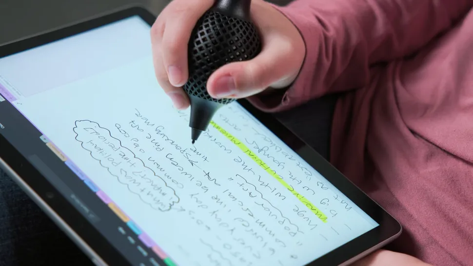 Microsoft Unveils 3D Printed Surface Pen Grips for Accessibility
