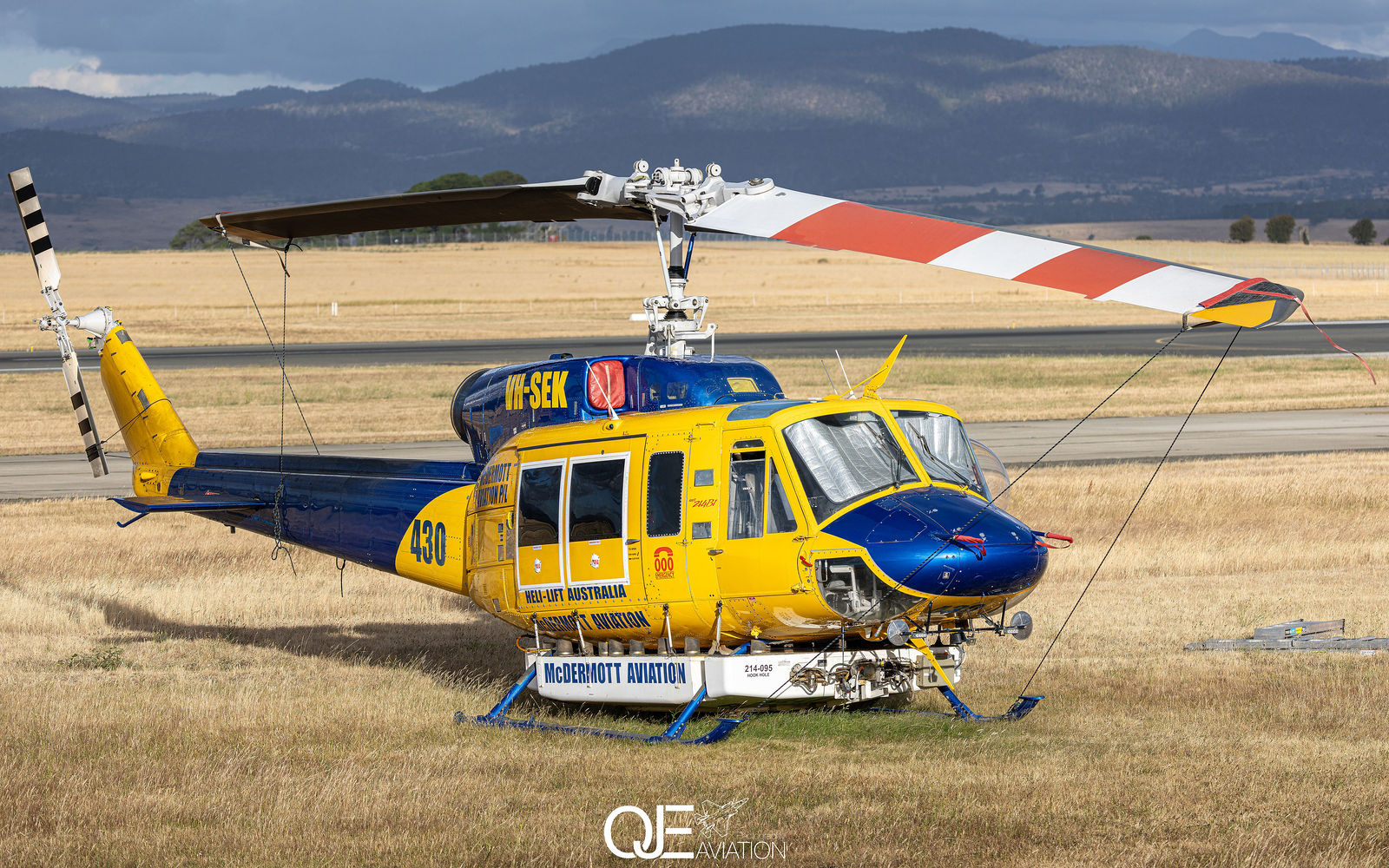 A McDermott Aviation Bell 214B
