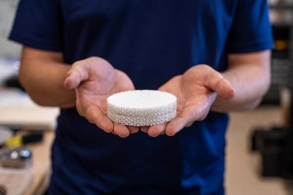 Notre Dame Researchers Develop 3D Printed Ultra-Power-Efficient 5G Antenna