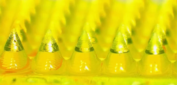 Queen's Belfast Team 3D Prints Dissolving Microneedle Patch for Skin Cancer